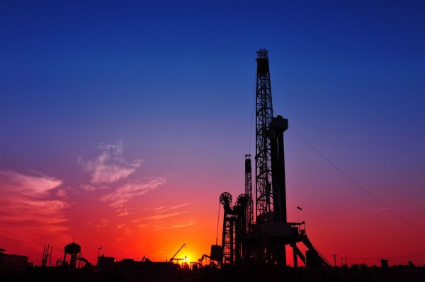 Буровые нефтяные вышки