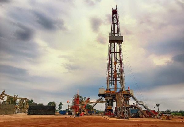 Буровая нефтяная вышка Татбурнефть