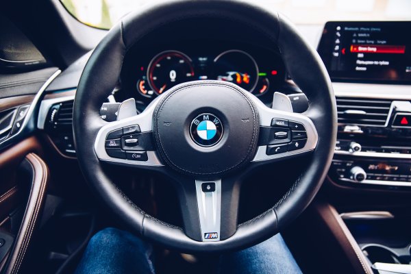 BMW m5 g30 руль