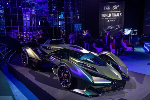 Lamborghini v12 Vision gt