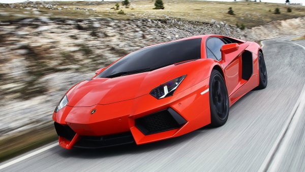 Lamborghini Aventador lp700-4 красный