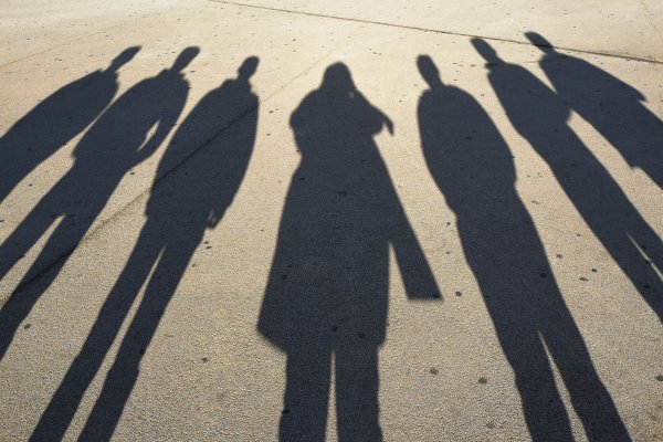 Картинки на аву тень