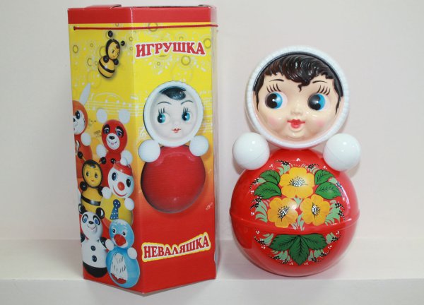 Кукла неваляшка