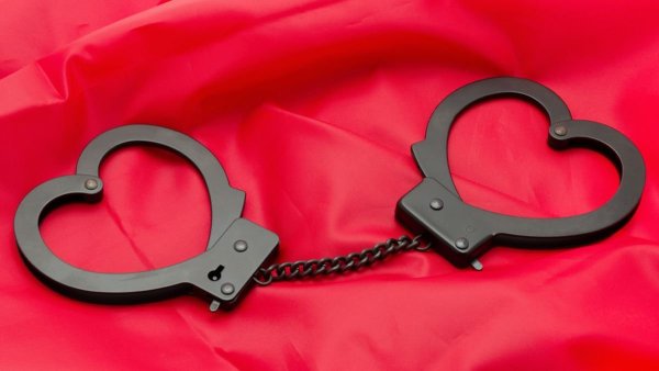 Красивые наручники