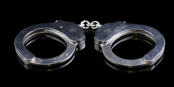 Старые наручники