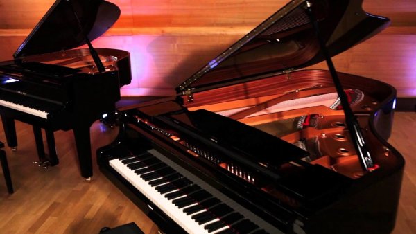 Рояль Yamaha CX