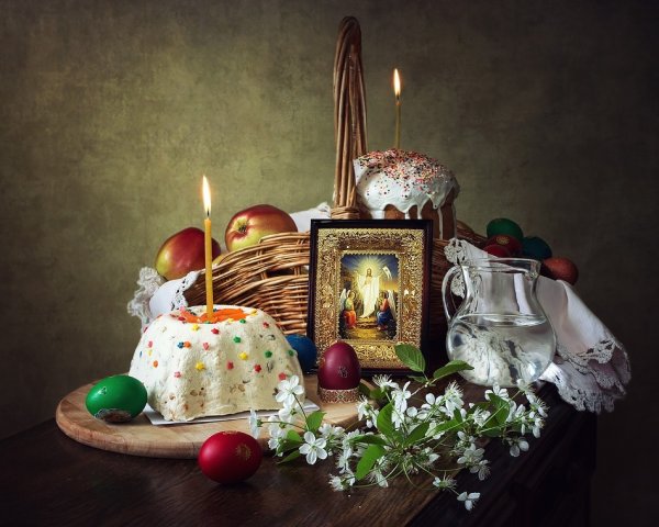 С Пасхой Христовой Христос Воскресе