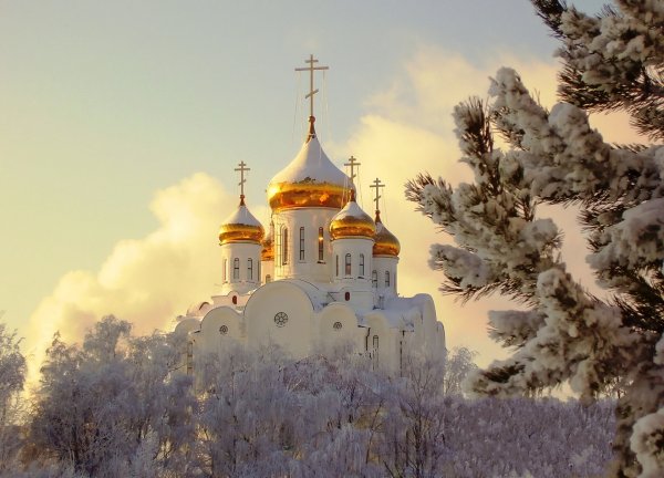 Зимний храм