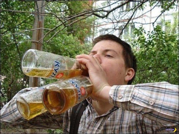 Алкаш с пивом