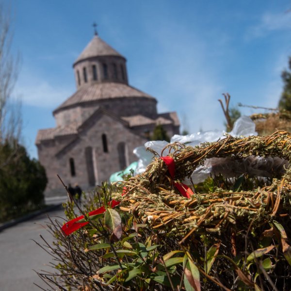 Цахказард в Армении