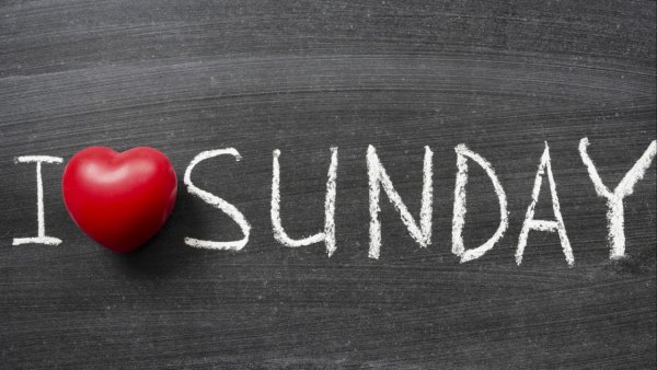 Sunday надпись