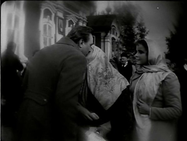 Воскресенье фильм 2019