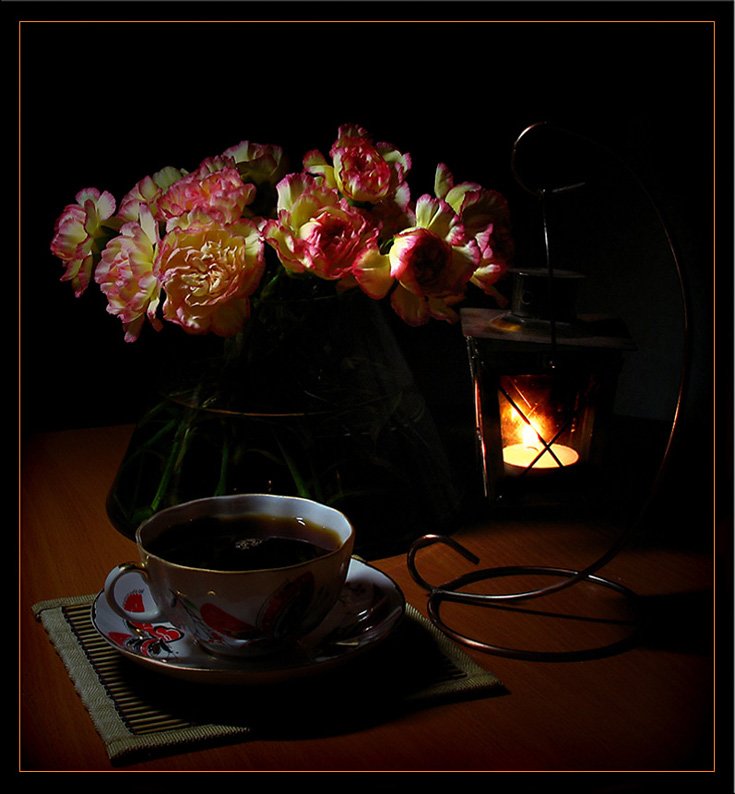Теплый ласковый вечер. Тихого уютного вечера. Вечерний чай. Уютного вечера. Вечер уют цветы.