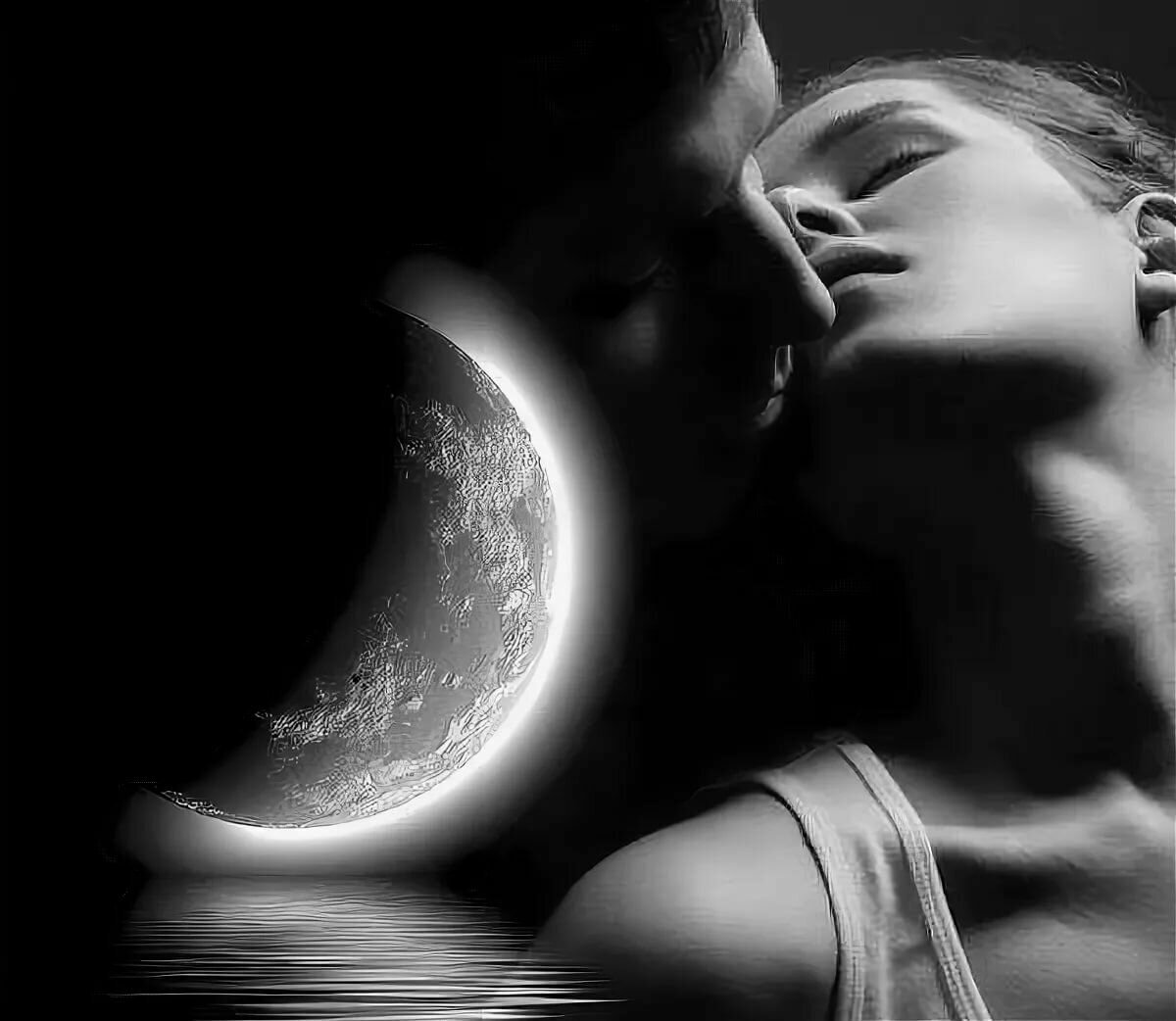 Чувственное т. Ночь любви. Ночной поцелуй. Страстный поцелуй на ночь. Ночь страсти.
