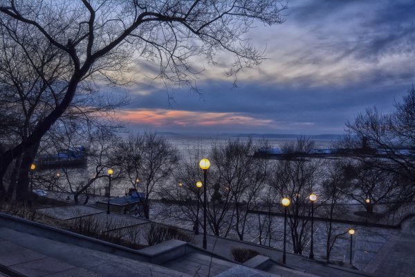 Ранняя Весна вечер в городе