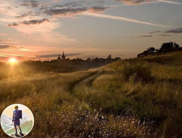 Проселочная дорога к храму