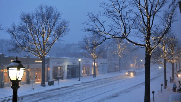 Снег в городе