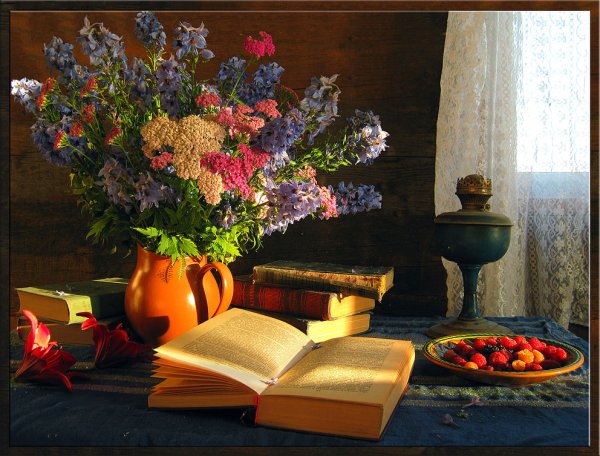 Фотонатюрморты с цветами и книгами