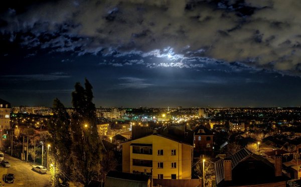 Апрельская ночь