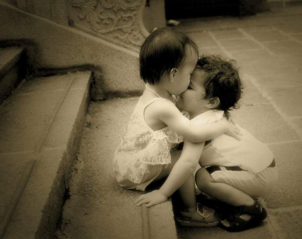 Скучаю по твоим нежным объятиям