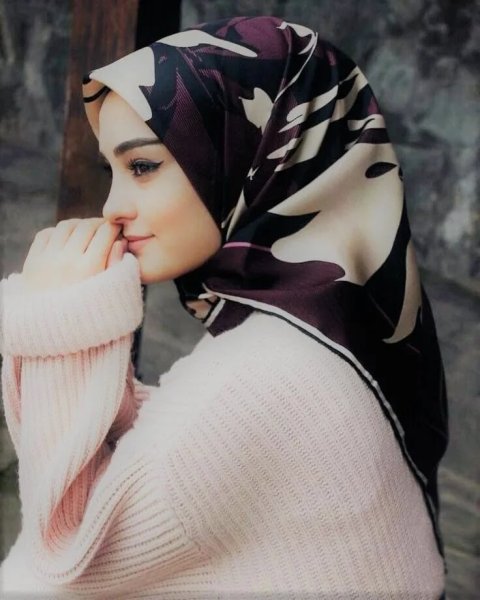 Девушки в хиджабе без лица