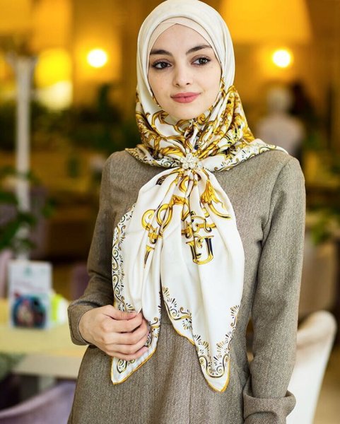 Муна Абу Сулейман мусульманка