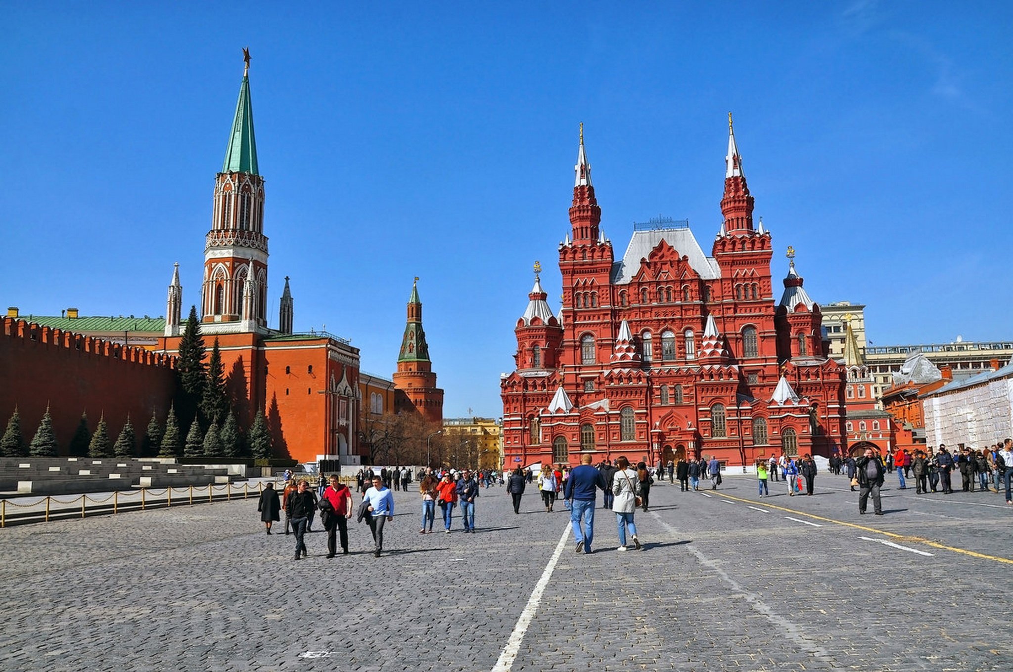 Какие достопримечательности находятся на территории. Московский Кремль и красная площадь, Москва. Центр Москвы красная площадь. Москва Кремль красная площадь. Кремль красная площадь 2022.