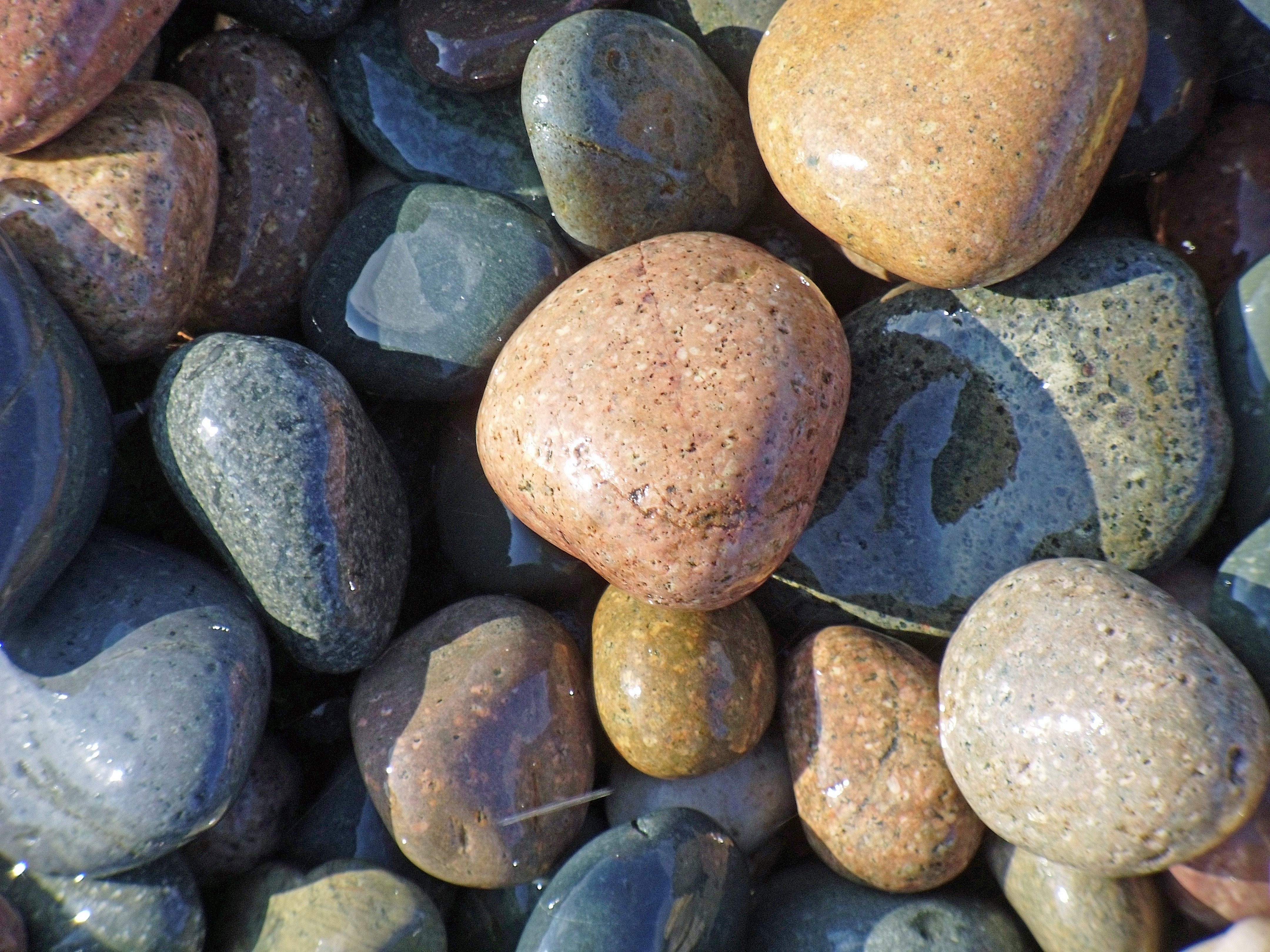 Stone photo. Морские камни. Морская галька. Красивые морские камни. Речные камни.