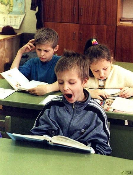 Мальчик получил двойку