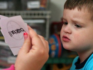 Умственно отсталые дошкольники