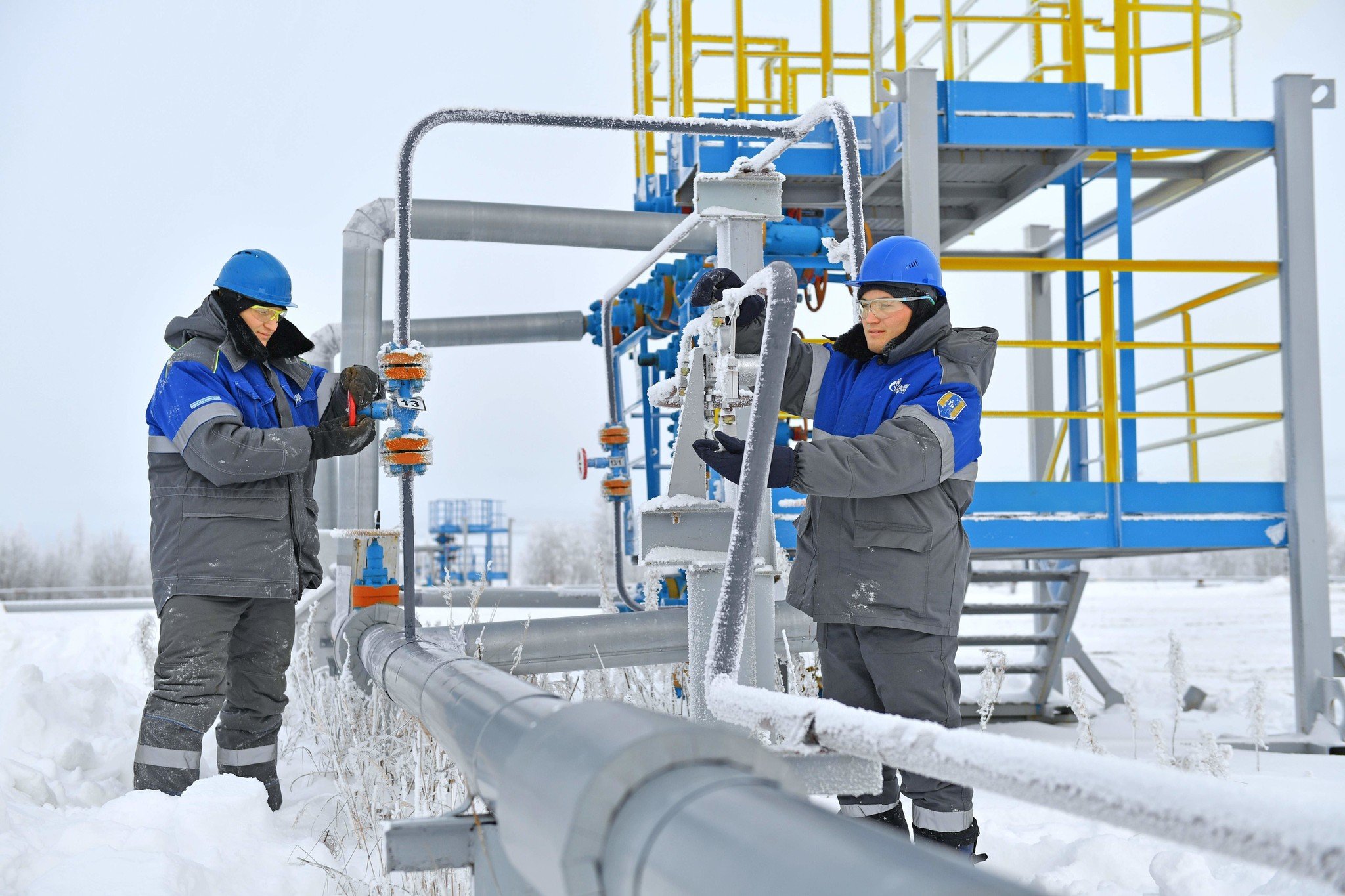 Автономный газ россия. Новый Уренгой добыча газа.