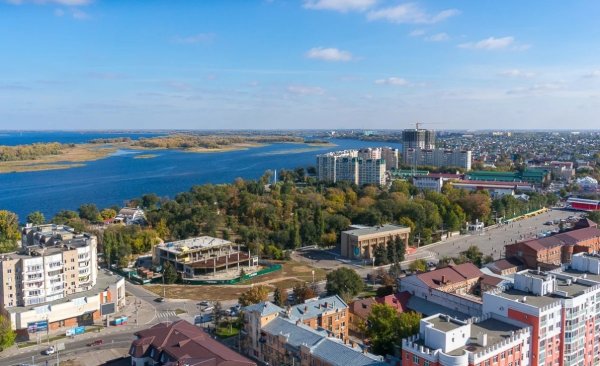 Г.Энгельс бульвар роз