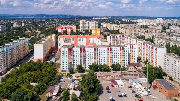 Памятники в Энгельсе бык солевоз