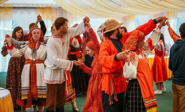 Карельский праздник чаша Укко
