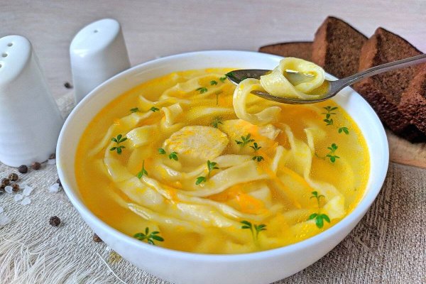 Куриный суп с лапшой