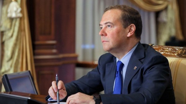 Дмитрий Анатольевич Медведев президент