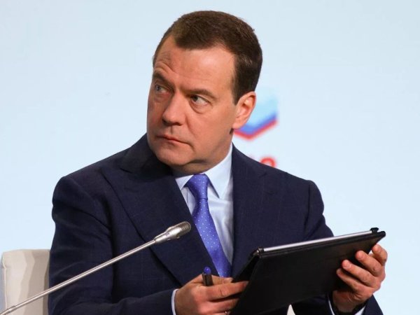 Дмитрий Медведев