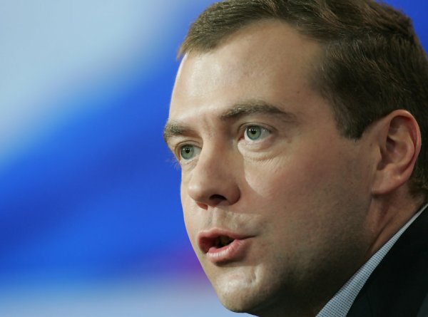 Дмитрий Медведев грустный