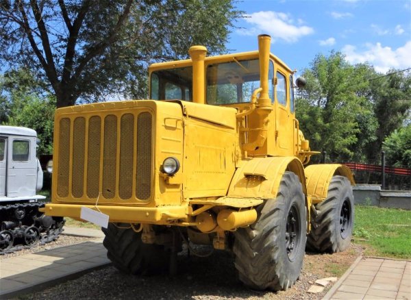 Кировец к 701 и к 700