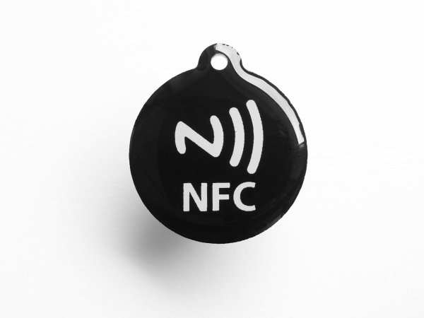 Знак NFC на телефоне