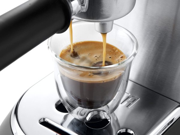 Delonghi dedica EC 685.M