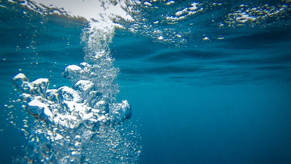 Пузыри под водой