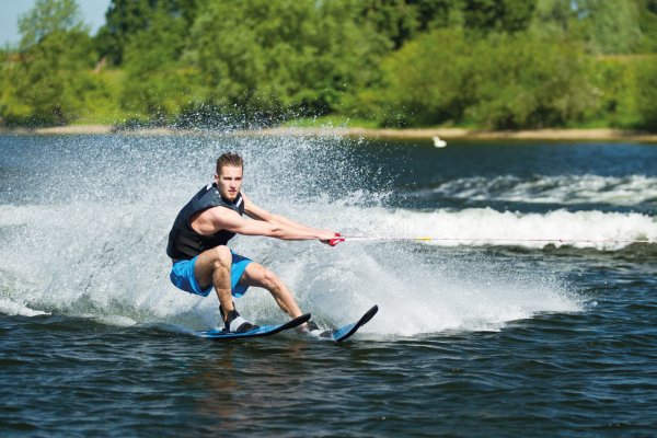 Водные лыжи спорт