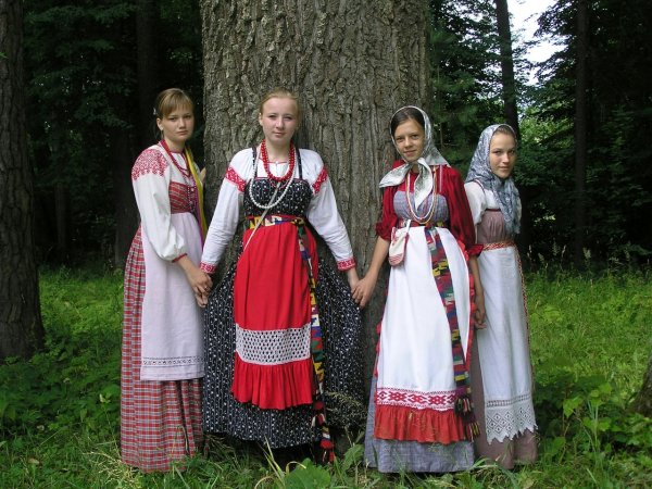 Национальные костюмы Карелов Карелии