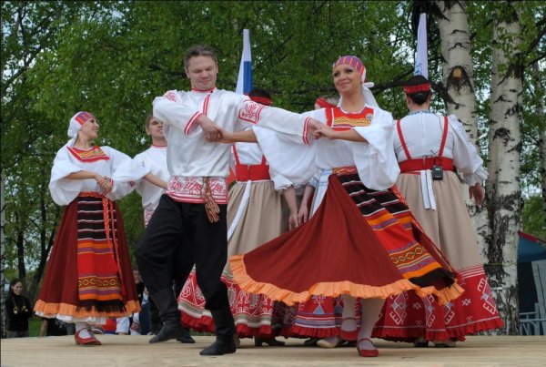 Республика Карелия национальный костюм