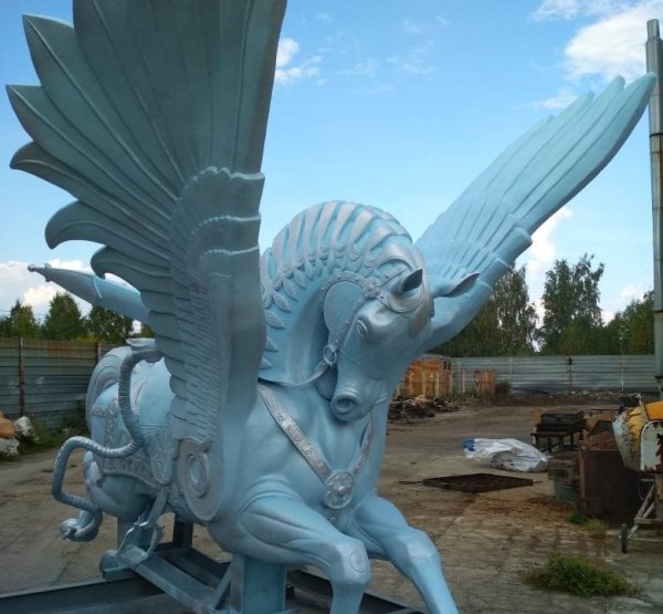 Урал батыр памятник