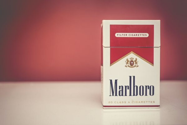 Сигареты Marlboro Red