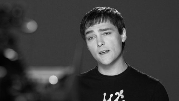 Юрий Шатунов лысый