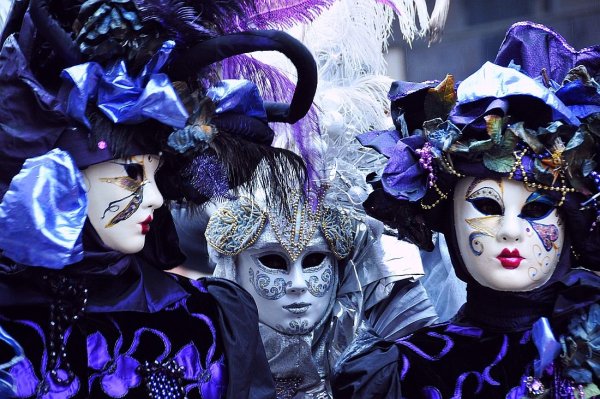 Бал карнавал