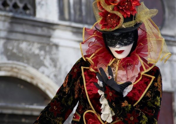 Образ на карнавал